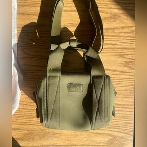 Mid-Summer Sale Landon Carryall 
Dark Moss, Extra Small